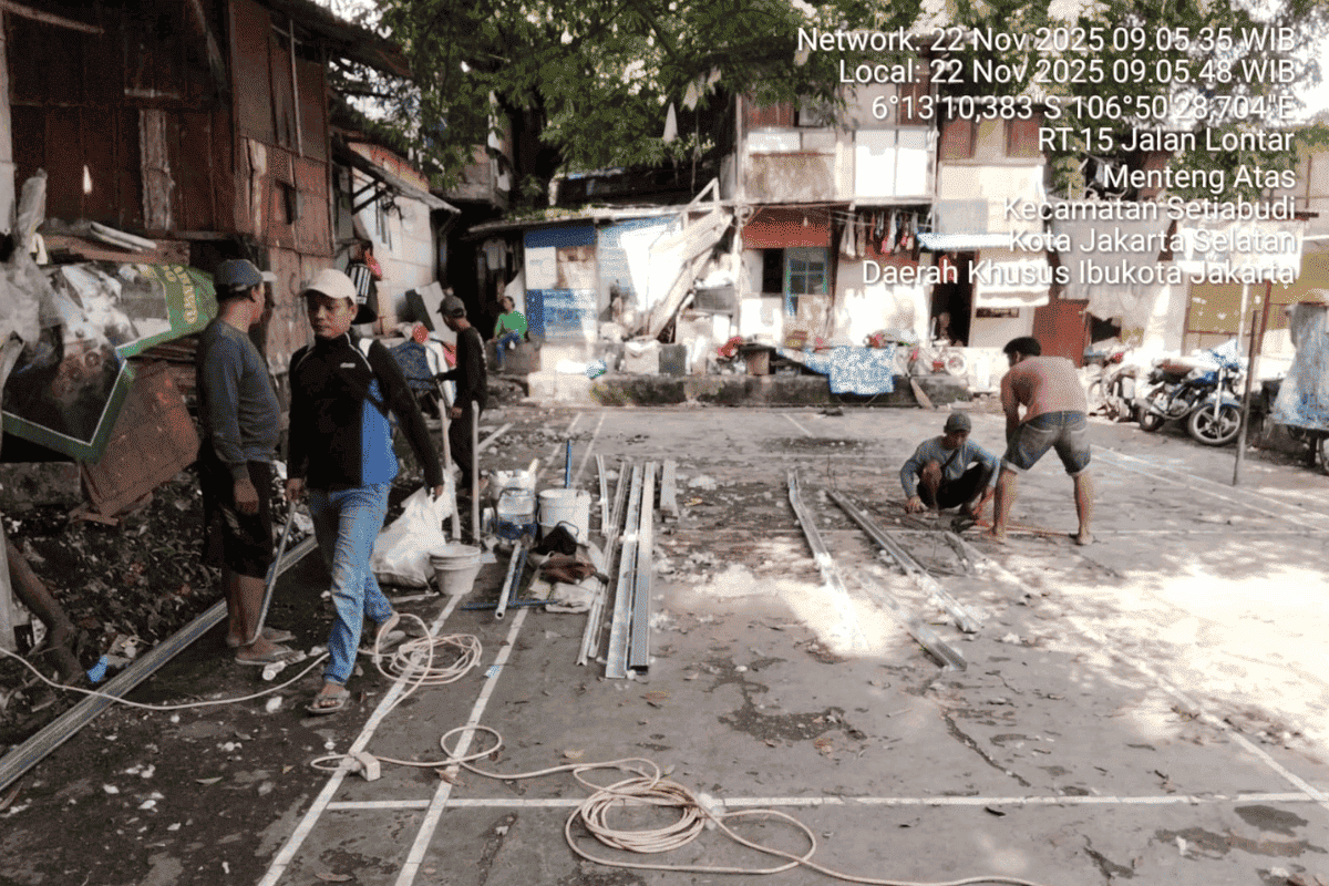 Renovasi Lapangan Bulu Tangkis dokumentasi 4