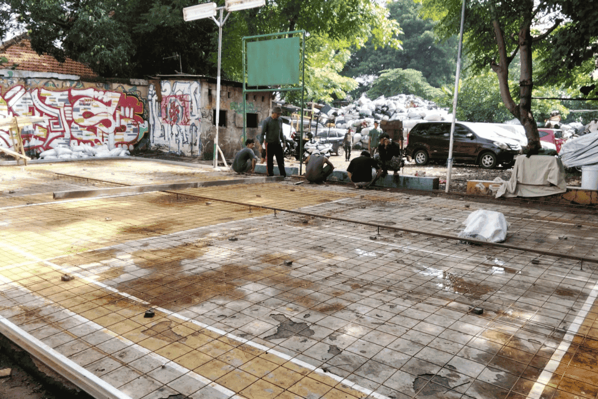 Renovasi Lapangan Bulu Tangkis dokumentasi 5